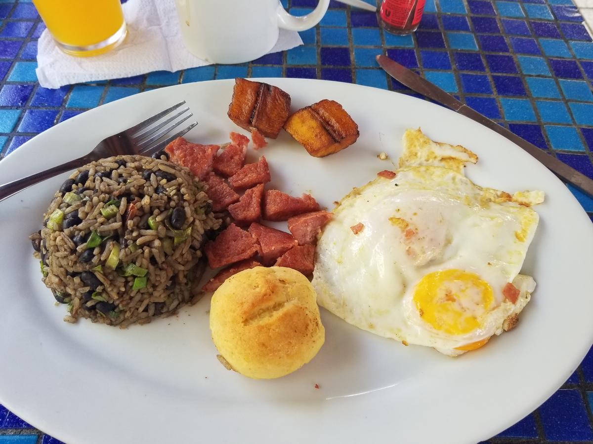 Monte Campana Jaco 호텔 외부 사진